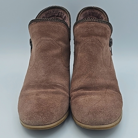 CHINESE Laundry Strawberry Field Ankle Booties Dusty Rose/ Blush 7.5 - Picture 2 of 8